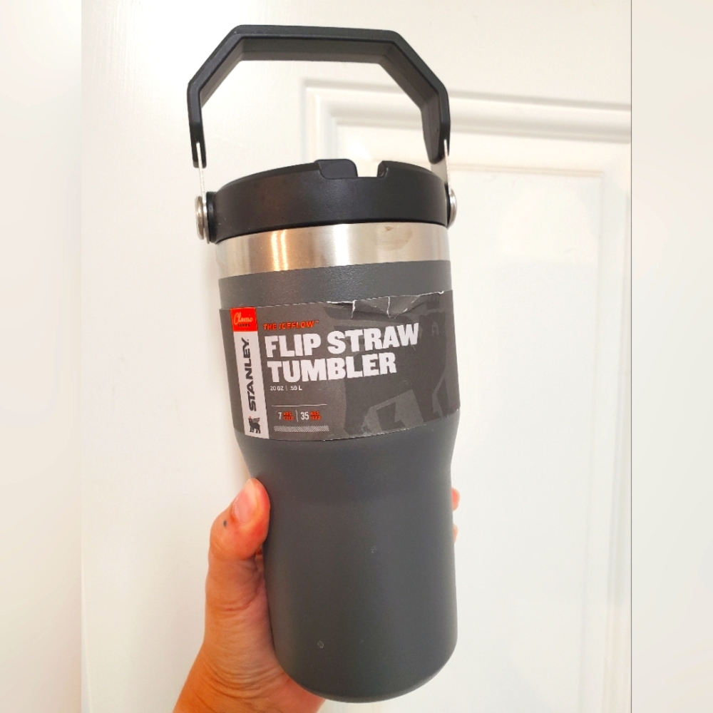 Stanley Flip Straw Tumbler 20 oz Gray